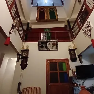 Dar Lemdrssa Pensión Fez